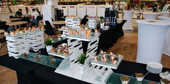 Доставка блюд и напитков на 37 персон